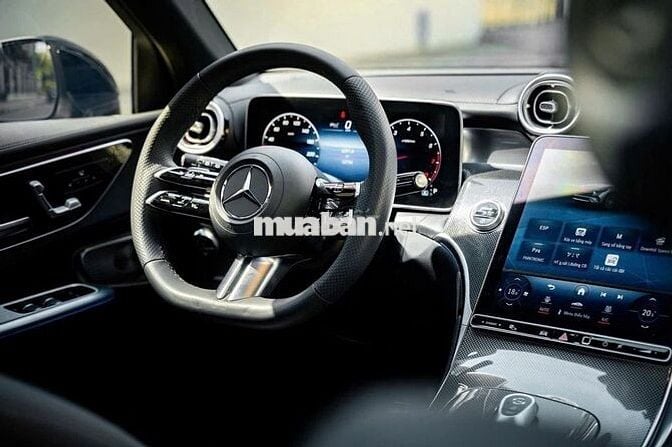 Bán GLC300  4MT - All New Sx 2023 300 - 9000 miles