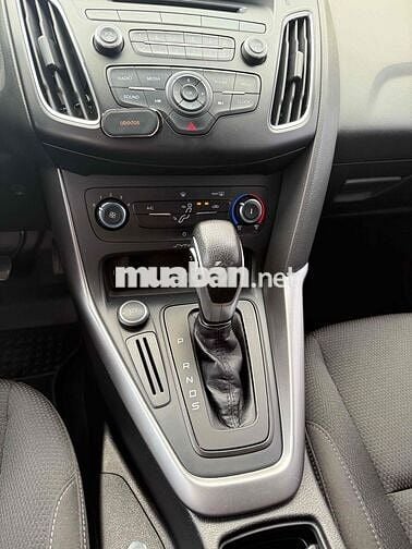 bán focus trend hatback sx 2018 odo 6v6 km như mới