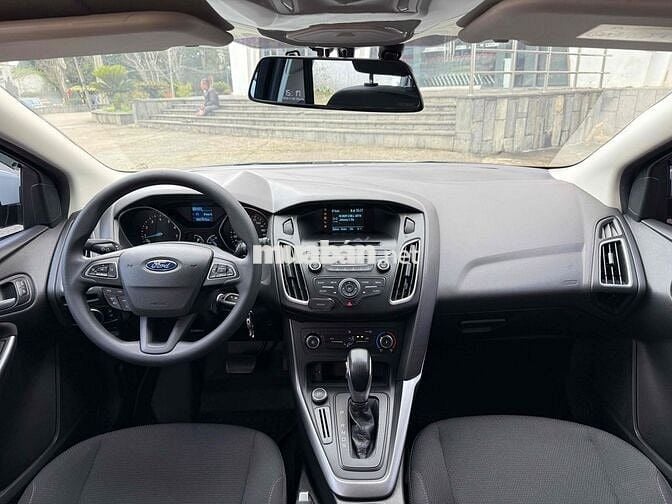 bán focus trend hatback sx 2018 odo 6v6 km như mới