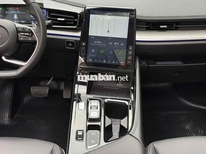 Hyundai Custin 2023 Cao Cấp 2.0T - 16.000 km