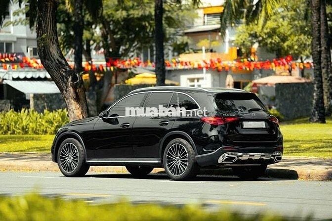Bán GLC300  4MT - All New Sx 2023 300 - 9000 miles
