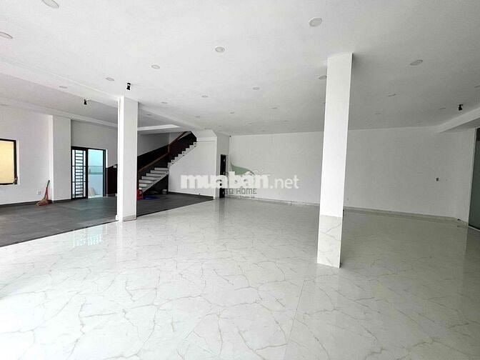 CHO THUÊ TOÀ NHÀ LÔ GỐC 600M2 HÀ QUANG 2 KINH DOANH TỰ DO