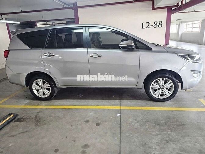 Toyota Innova 2017 2.0V 55000 km