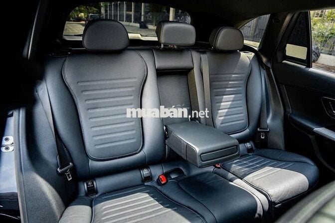 Bán GLC300  4MT - All New Sx 2023 300 - 9000 miles