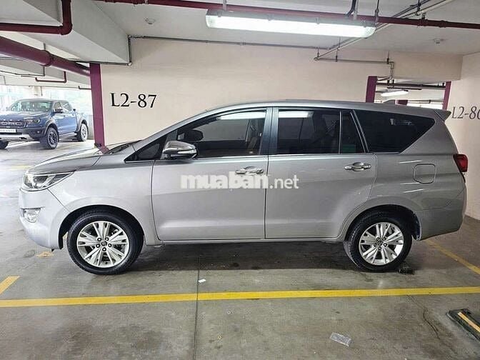 Toyota Innova 2017 2.0V 55000 km