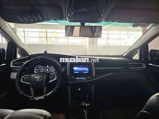 Toyota Innova 2017 2.0V 55000 km