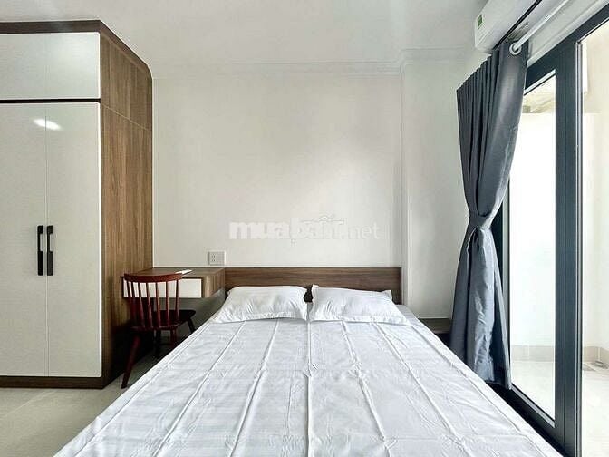 CĂN HỘ BAN CỒN LỚN MÁY GIẶT RIÊNG_GẦN HÀNG XANH_GIÁP Q1 PHÚ NHUẬN