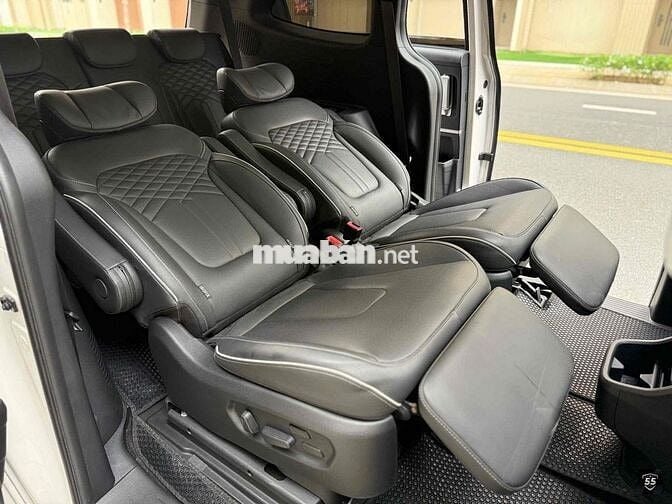 Hyundai Custin 2023 Cao Cấp 2.0T - 16.000 km