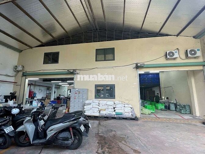 𝐊𝐇𝐎: 150m2➖ 15tr/th 𝐂𝐇𝐎 𝐓𝐇𝐔𝐄̂ 
💠 GẦN CHỢ VẢI PHÚ THỌ HÒA.