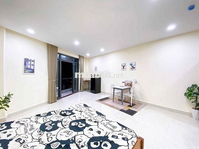 Căn Hộ ban cônh view chill nhà mới , Thang máy hầm xe Tạ quang bửu