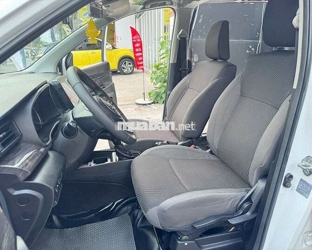Suzuki Ertiga 2022 hybrid AT đẹp như mới