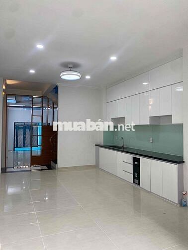 BÁN NHÀ QUẬN 12 GIÁP QUẬN TÂN BÌNH