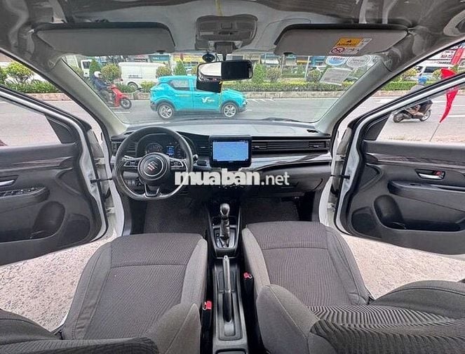 Suzuki Ertiga 2022 hybrid AT đẹp như mới