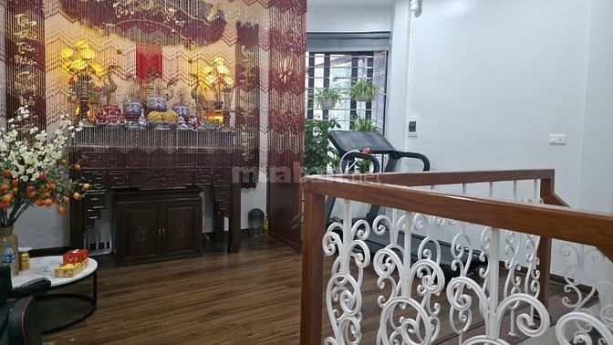 NHÀ ĐẸP PHỐ THỌ LÃO - ÔTÔ ĐỖ CÁCH 10M, 100M RA TRUNG TÂM HAI BÀ TRƯNG.