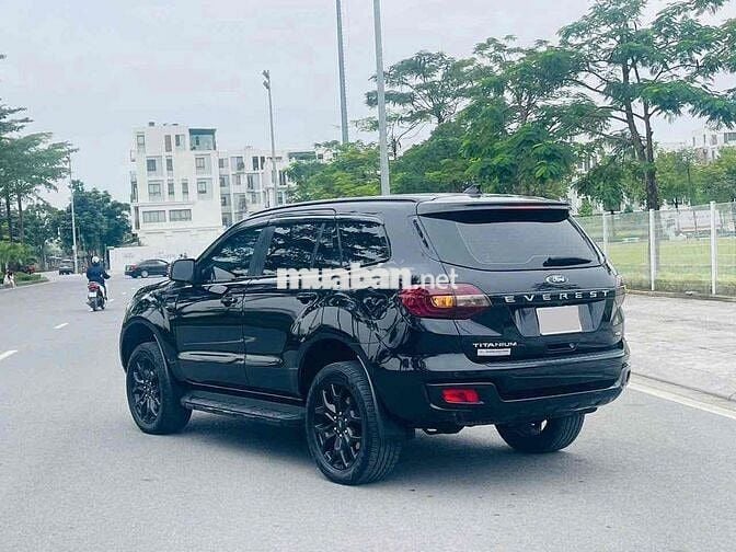 Ford Everest 2019 Titanium 4x4 AT hơn 11 vạn km!