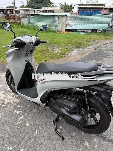 bán hoặc trao đổi xe khác