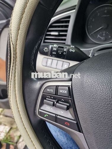 Hyundai Elantra 2016 2.0 Đen