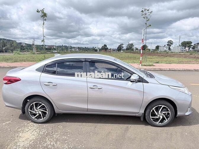 Cần nhượng lại em Vios 2021 số sàn (MT) màu bạc