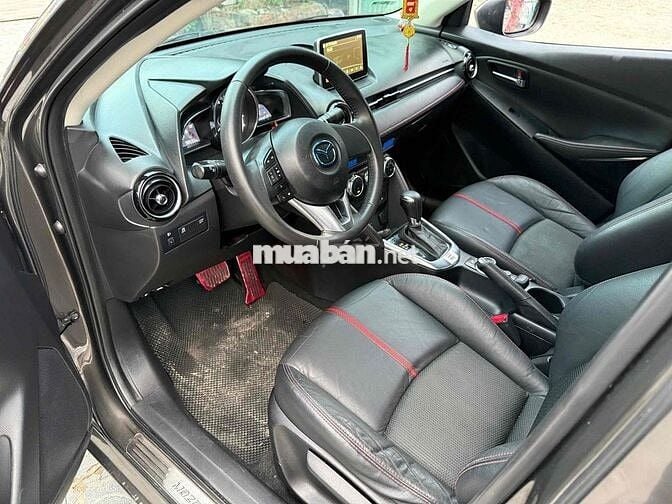 Mazda 2  2017 9V8 Km Tua Tặng Xe