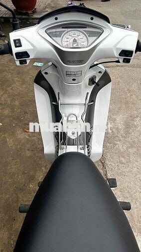 Future fi 2009 trắng xám ( hỗ trợ góp )