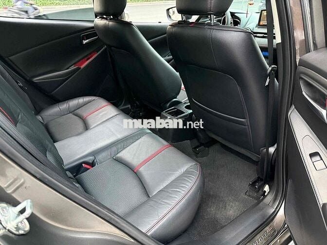 Mazda 2  2017 9V8 Km Tua Tặng Xe