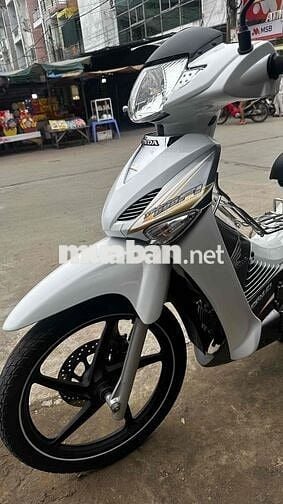 Future fi 2009 trắng xám ( hỗ trợ góp )