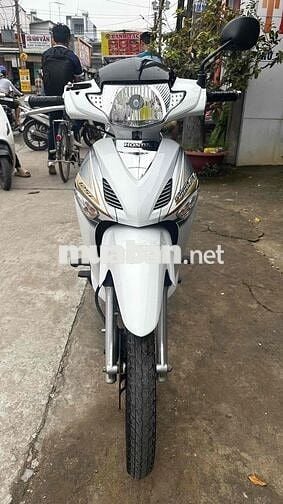 Future fi 2009 trắng xám ( hỗ trợ góp )