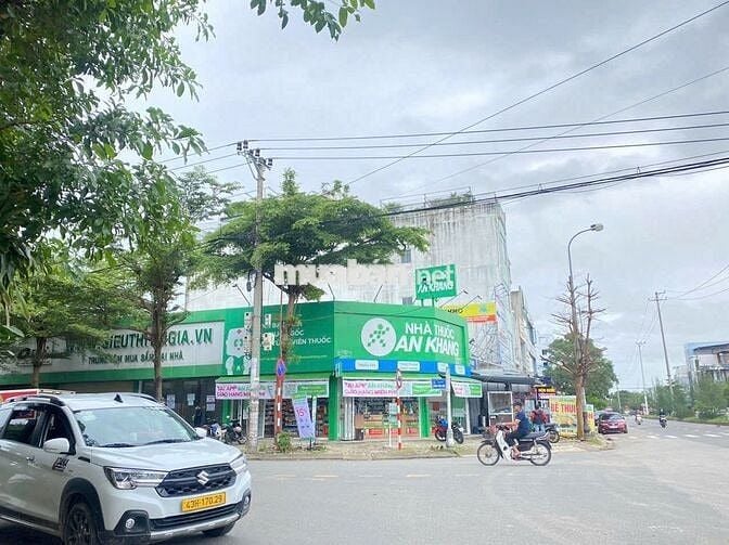 LÔ GÓC NGÃ 4 NAM TRÂN – MẶT TIỀN ĐƯỜNG LỚN 33M, ĐỐI DIỆN BẾN XE