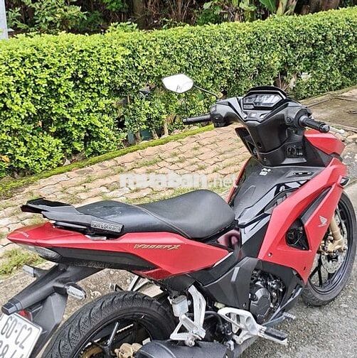 Winner V3 chính chủ ký lần đầu