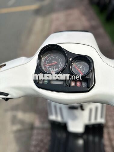 Piaggio Vespa Sprint màu Trắng