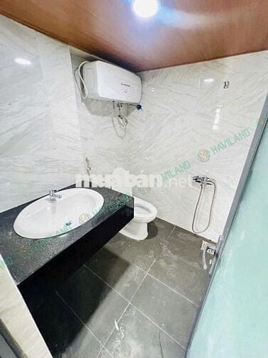 CHO THUÊ PHÒNG GÁC LỬNG CÓ NỘI THẤT MỚI HOÀN THIỆN NGAY TRUNG TÂM