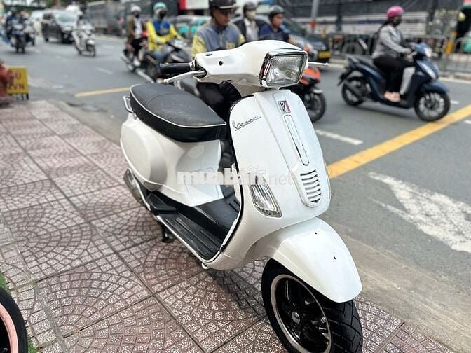 Piaggio Vespa Sprint màu Trắng