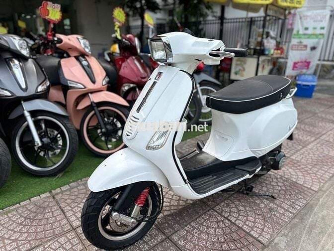 Piaggio Vespa Sprint màu Trắng
