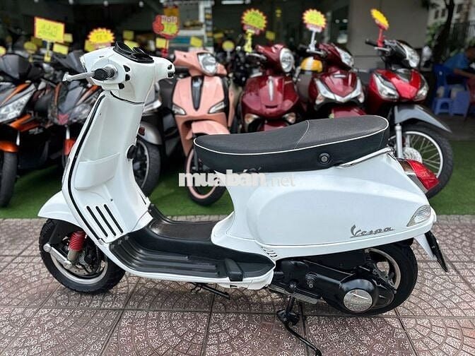 Piaggio Vespa Sprint màu Trắng