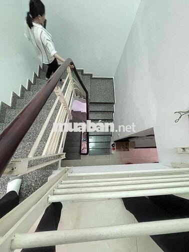 NHÀ XINH BỰ ĐẸP 3 TẦNG HCĐ_HẺM XE HƠI_44M2_BÌNH TÂN_GIÁ CHỈ 5 TỶ NHỈNH