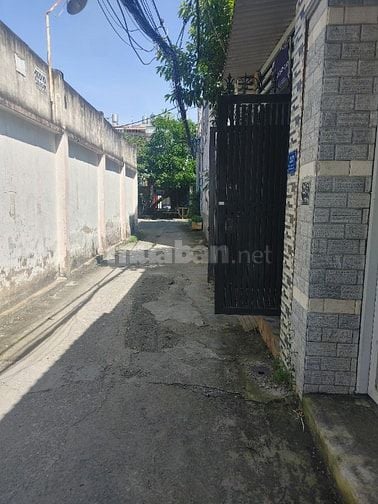 Bán đất thổ cư sổ đỏ 100 m2, gần Cao đẳng Điện lực quận 12, giá 3.7 tỷ