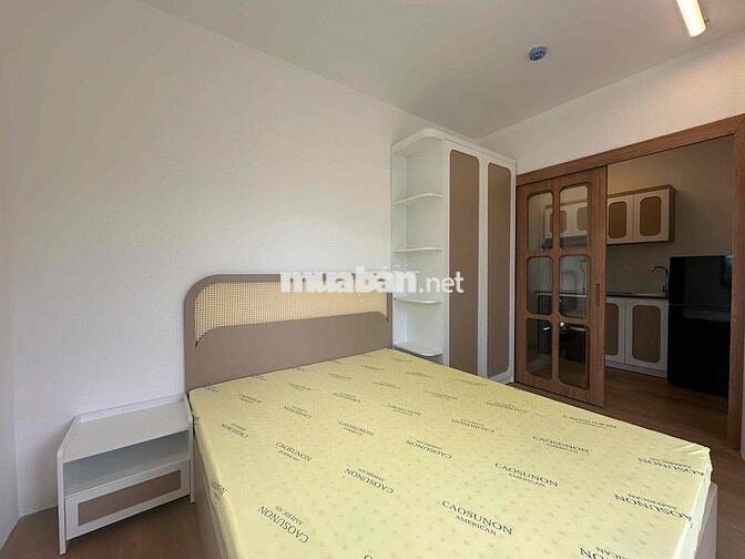 Căn hộ new 100% ban công thoáng ngay mặt tiền, thang máy hầm xe bảo vệ