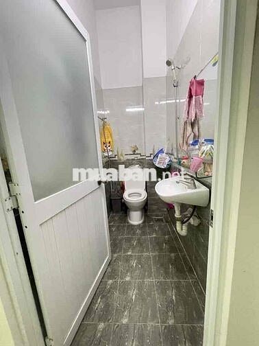 NHÀ XINH BỰ ĐẸP 3 TẦNG HCĐ_HẺM XE HƠI_44M2_BÌNH TÂN_GIÁ CHỈ 5 TỶ NHỈNH