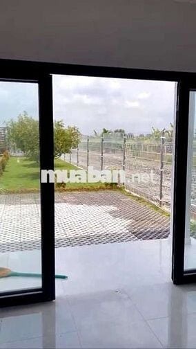 NHÀ VƯỜN THOÁNG MÁT ,ĐƯỜNG XE TẢI TỚI ĐẤT ,ĐƯỜNG THÔNG 2 ĐẦU .......