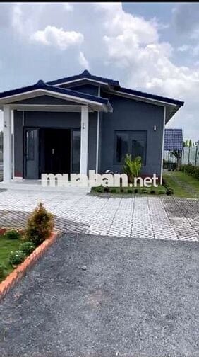 NHÀ VƯỜN THOÁNG MÁT ,ĐƯỜNG XE TẢI TỚI ĐẤT ,ĐƯỜNG THÔNG 2 ĐẦU .......