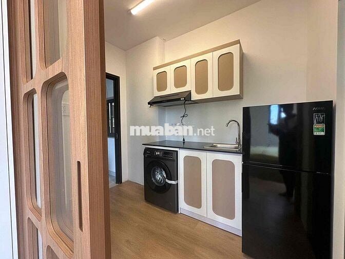 Căn hộ new 100% ban công thoáng ngay mặt tiền, thang máy hầm xe bảo vệ