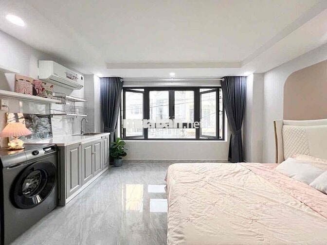 Căn Hộ Cao Cấp Cửa Sổ Thoáng Full Nội Thất Ngay Hoàng Hoa Thám