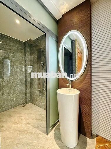 CHO THUÊ NHÀ MẶT TIỀN ĐƯỜNG HOA SỨ P7 Q PHÚ NHUẬN