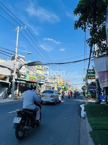 Mã Lò Cạnh Tên Lửa, Nhà Riêng 4 Tầng, 4x18m, 4PN, Hẻm 8m Thông, 7.3 tỷ