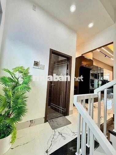 🌻N.C - CHO THUÊ NHÀ TRỆT 2 LẦU SÂN THƯỢNG HẺM 147 ĐƯỜNG NGUYỄN VĂN CỪ