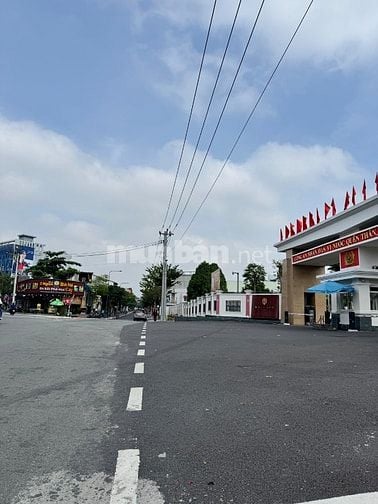 Chính chủ cần bán đất mặt tiền kinh doanh CMT8