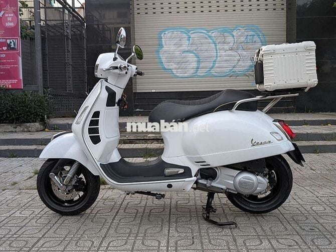 Xe máy Piaggio Vespa GTS 300 Quasar 2019