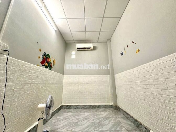 nhà 5 triệu có nội thất gần công viên Lưu Hữu Phước