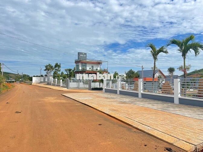 Cần tiền trả nợ bán lỗ lô 1920m2 giá 300triệu Phường Lộc Phát- Bảo Lộc