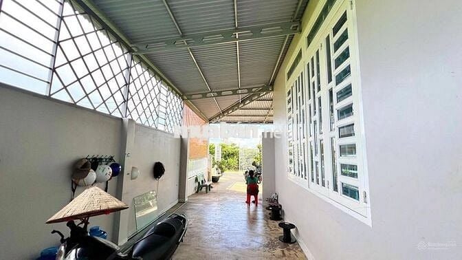 Cần bán lỗ gấp trong tuần 22x57,5m, 1266m2 giá 300triệu sẵn nhà cấp 4